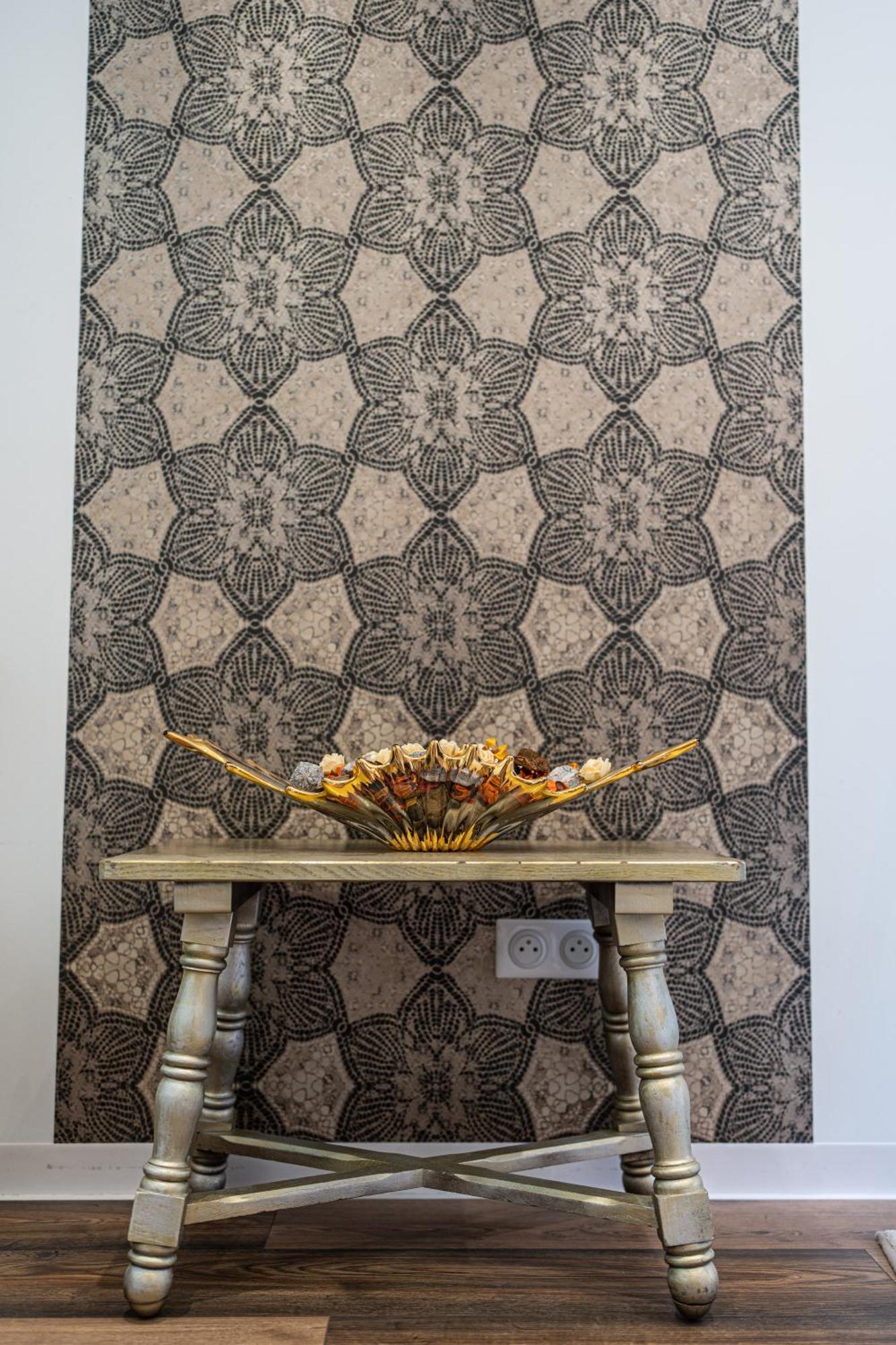 Appartement De La Noblesse - Designed By C.M 塞莱斯塔 外观 照片